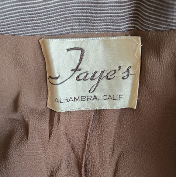 1940's Virgin Wool Suit by Handmacher for Faye's Alhambra - Picture 11 of 16